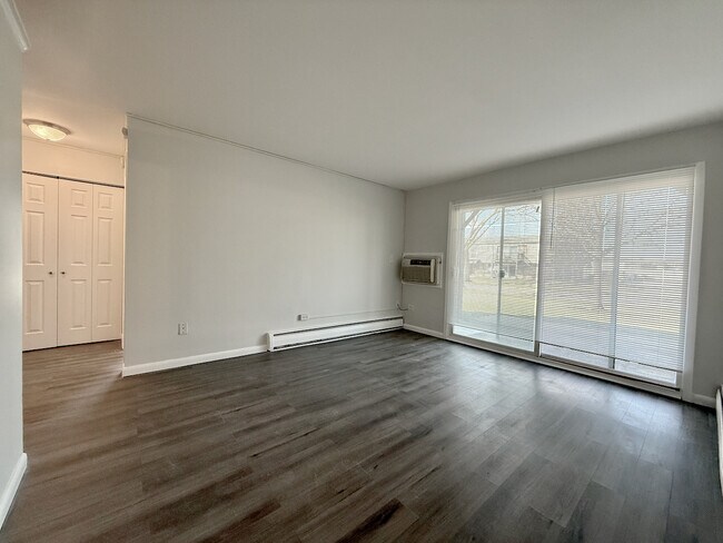 Photo - 337 N Carter St Unit 102