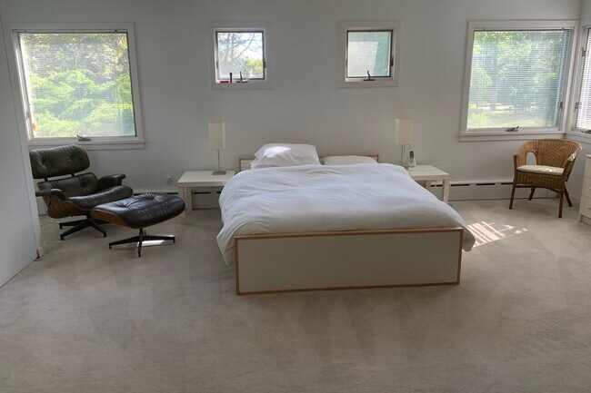 Photo - 78 Bridge Ln