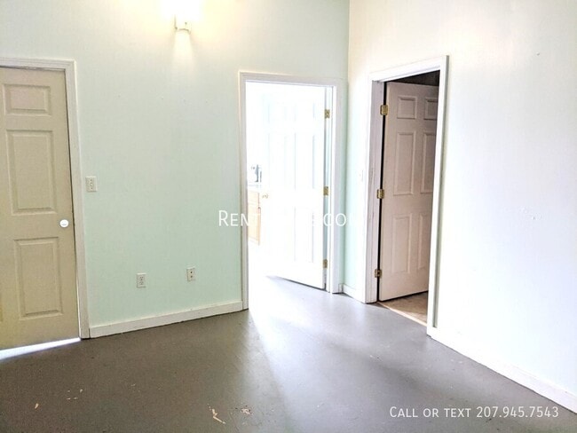 Photo - 255 Main St Unidad A1