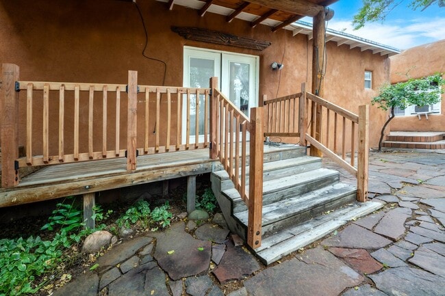 Photo - 1115 Agua Fria St Unit B