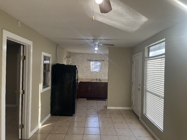 Photo - 10842 Knollwood Dr