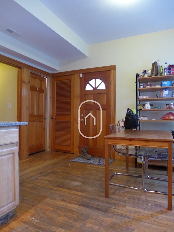 Photo - 15 Carmel St