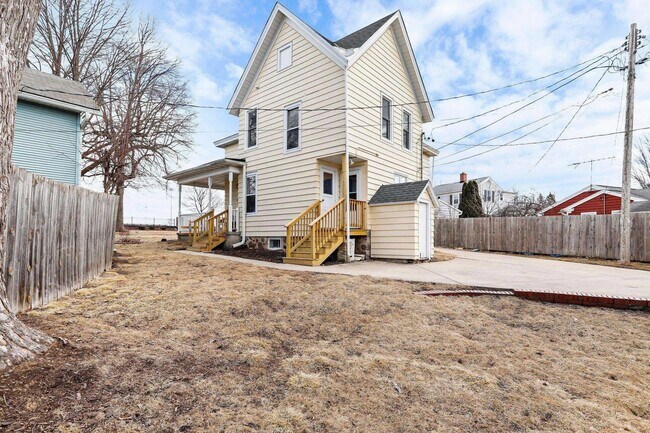 Photo - 426 College Ave Unit upper