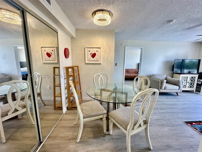 Photo - 1740 NW N River Dr Unit 516