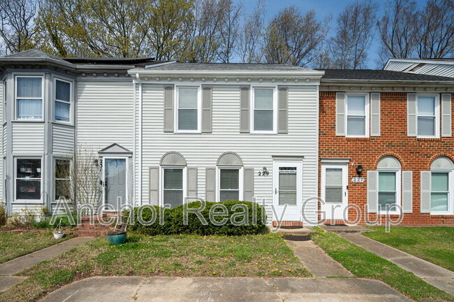 Building Photo - 229 Mannings Ln