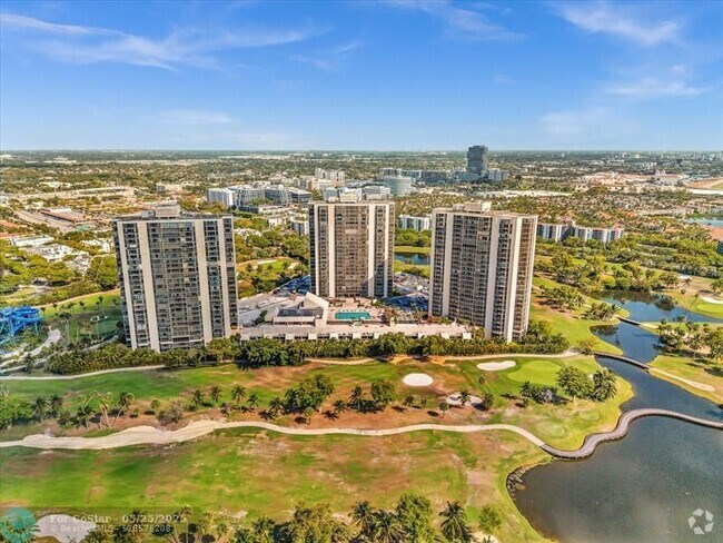 Building Photo - 20379 W Country Club Dr Unit 540 Rental