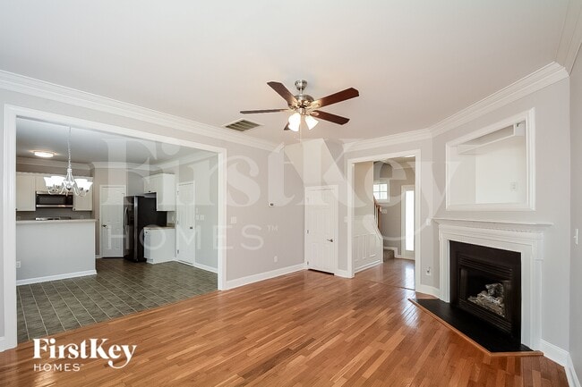 Photo - 105 Namath Ct