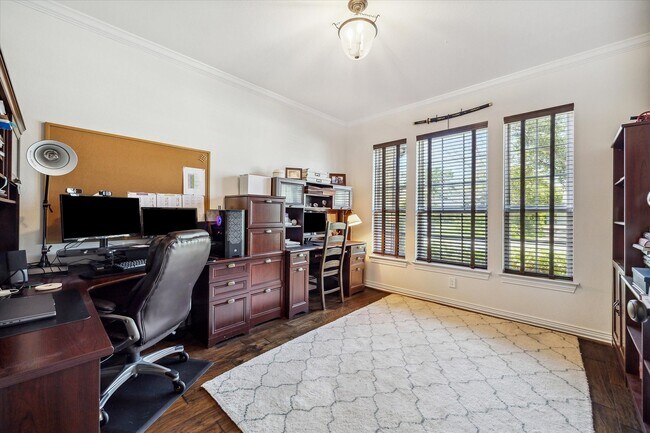 Photo - 1515 Thornton Rd