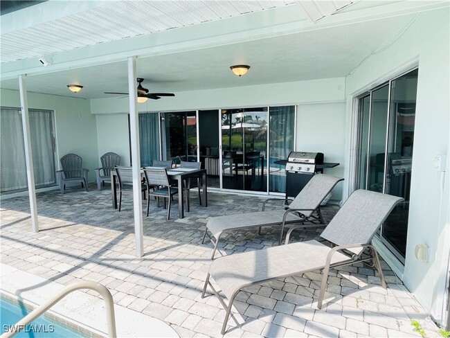 Photo - 5403 SW 3rd Ave