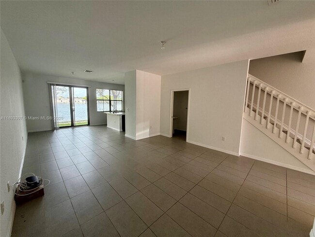 Photo - 1075 NW 33rd Manor