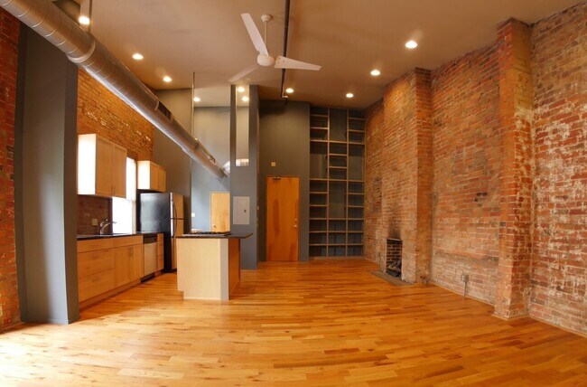 404 Reading Rd Unit 404