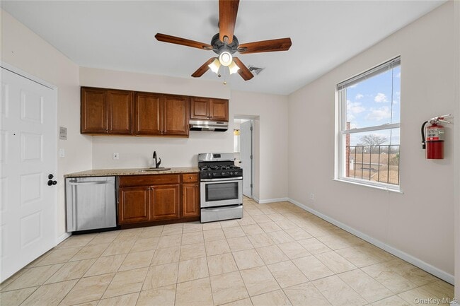 Photo - 402 Jericho Tpke Unit 4