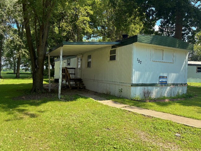 Photo - 1100 W Locust St