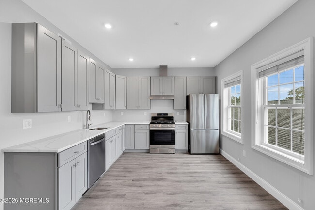 Photo - 245 Parker Ave Unit 6