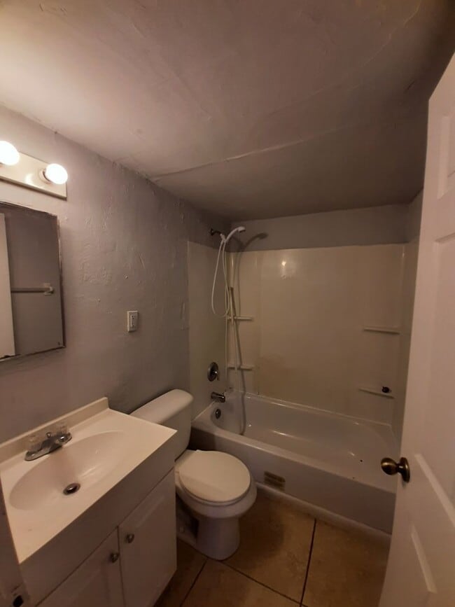 Photo - 2170-2172 Davis Court Unit 2170 Davis Court