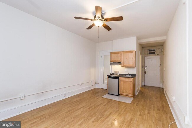 Photo - 1324 Locust St Unidad 1129
