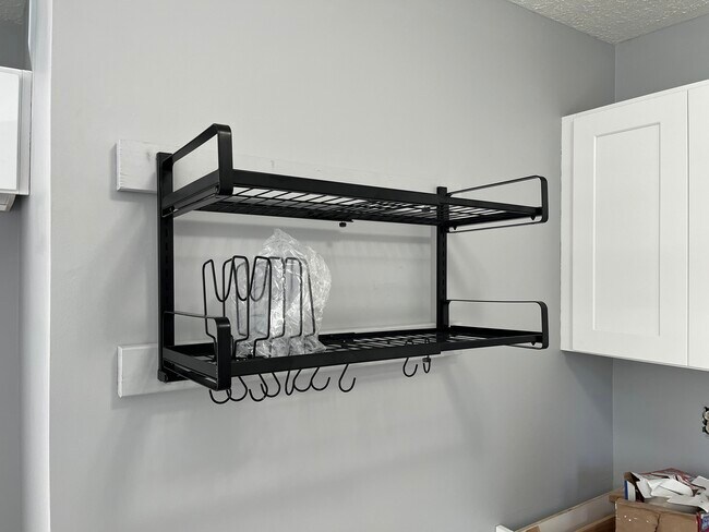 Pot rack - 600 Country Place Dr