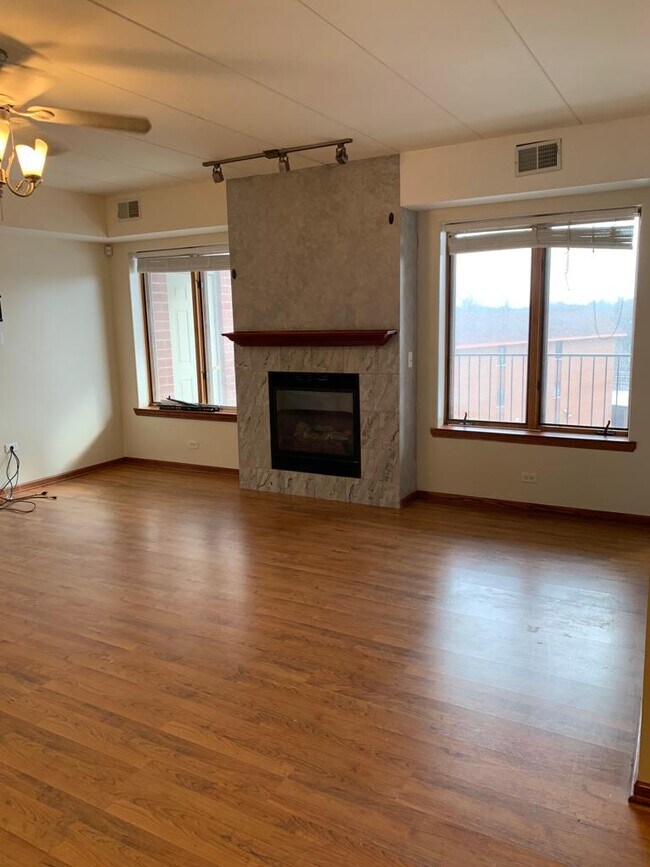 Photo - 2321 183rd St Unit 503