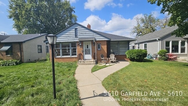 Building Photo - 5610 Garfield Ave Unit 5610 Rental