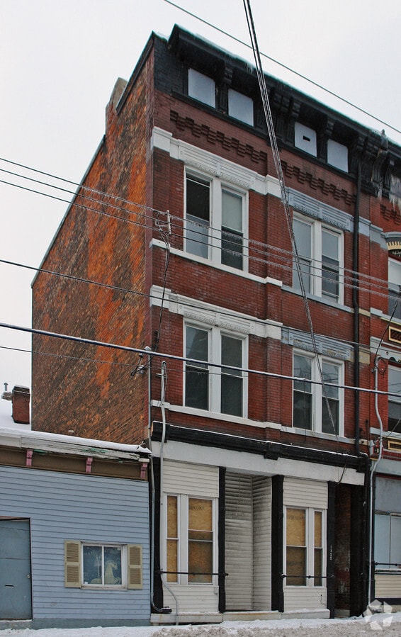 Photo - 1044 Marshall Ave Apartments