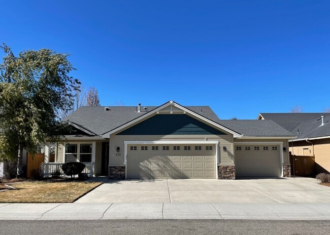 Beautiful 2 bed 2 bath home in the Woodbri... - Beautiful 2 bed 2 bath home in the Woodbri...
