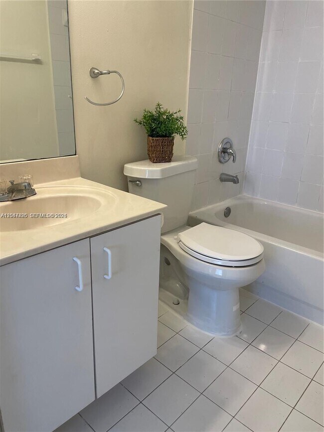 Photo - 15400 SW 134th Pl Unit 404
