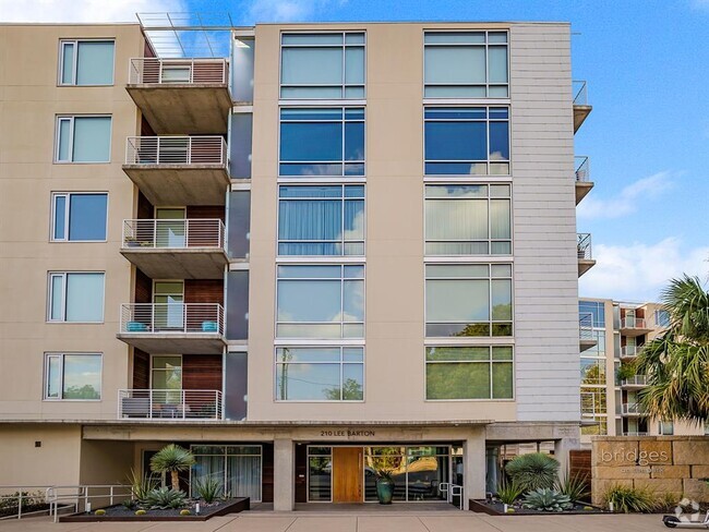Building Photo - 210 Lee Barton Dr Unit 414 Rental