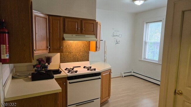 Building Photo - 246 Lakeview Ave Rental