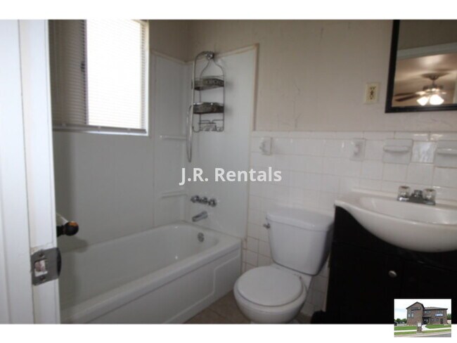 Photo - 1212 Georgetown Rd