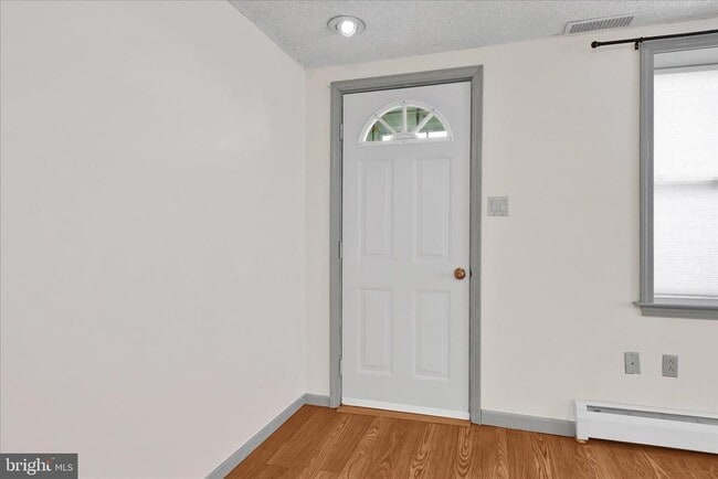 Photo - 430 E Main St