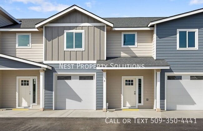 Building Photo - 370 Ivy St NE Unit D16