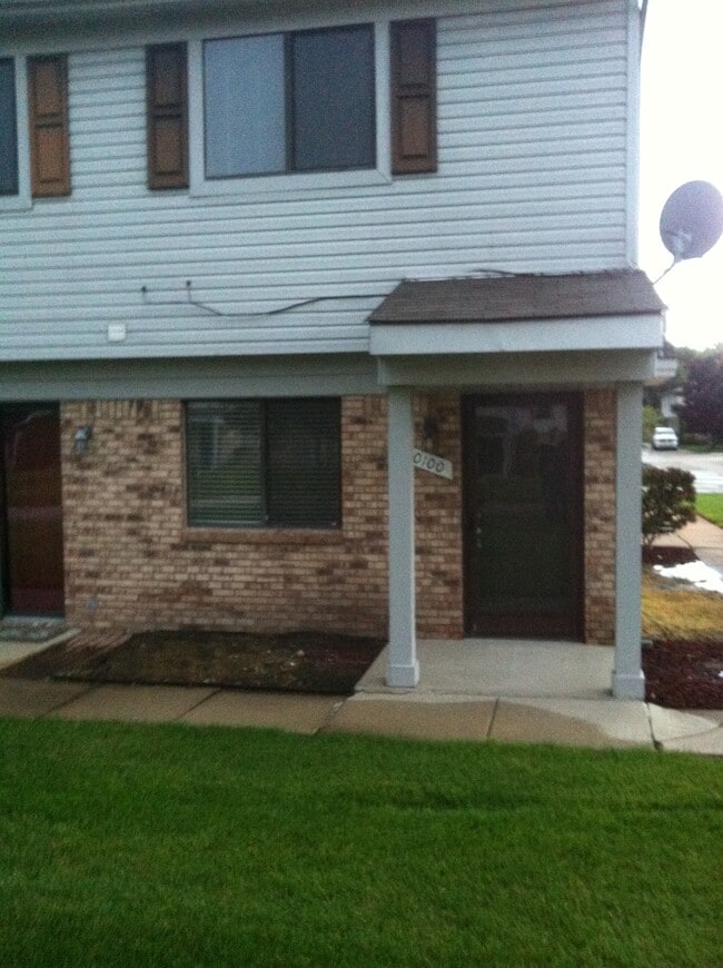 Photo - 50100 South Benny Court