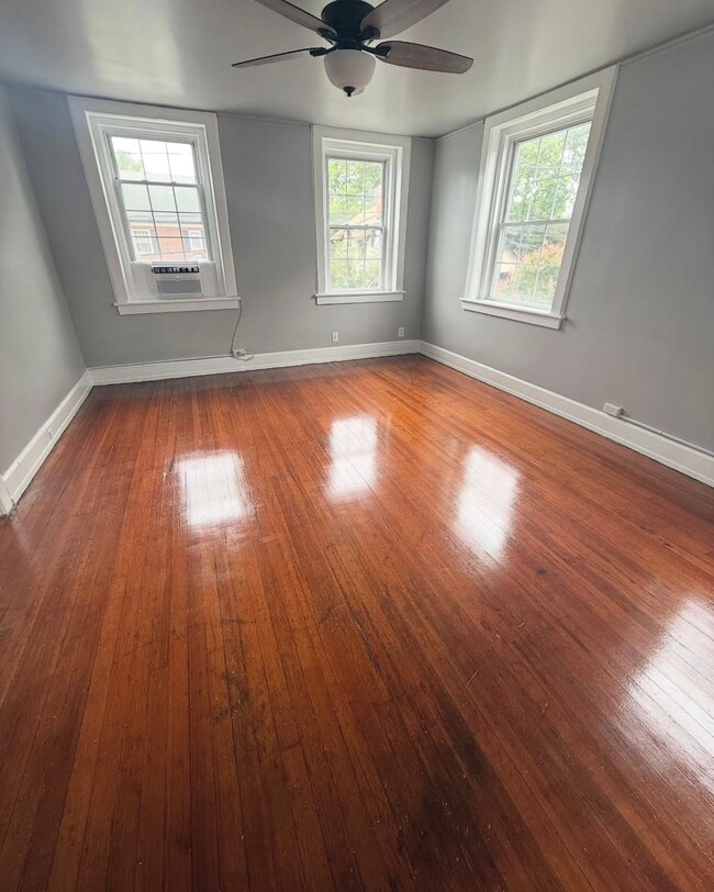 Photo - 1415 Leigh St Unit 3A