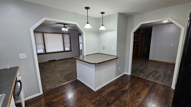 Photo - 315 N Pecan St