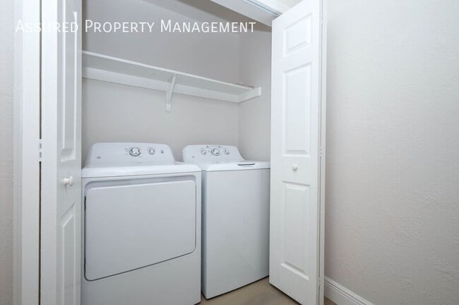 Photo - 4029 Henley Rd Unit 1705