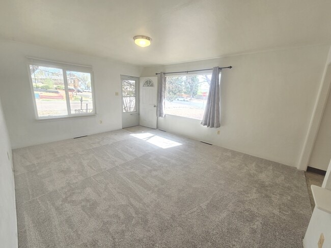 Photo - 3820 Meadow Ln