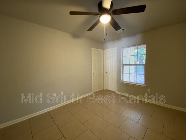 Photo - 316 Clint Rd