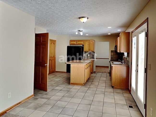 Photo - 375 Highbanks Valley Dr