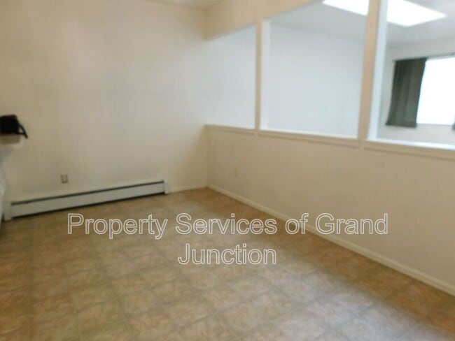 Photo - 456 Stepping Stone Ct Unit A