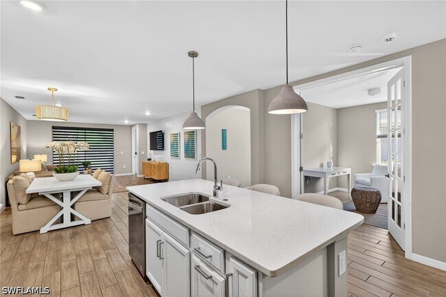 Photo - 14567 Edgewater Cir