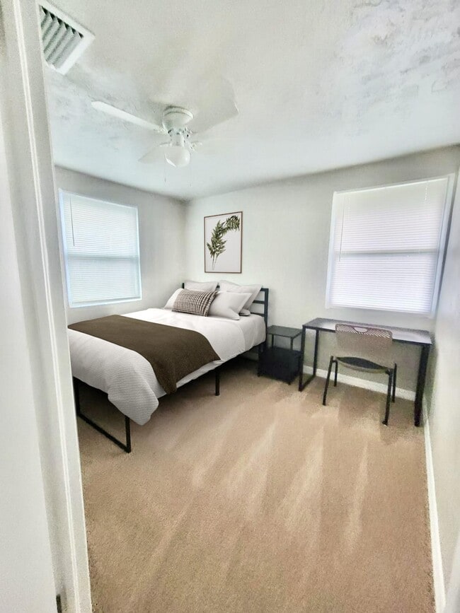 Photo - 1372 Browning St