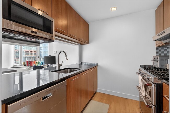 Photo - 25 Hudson St Unit 401