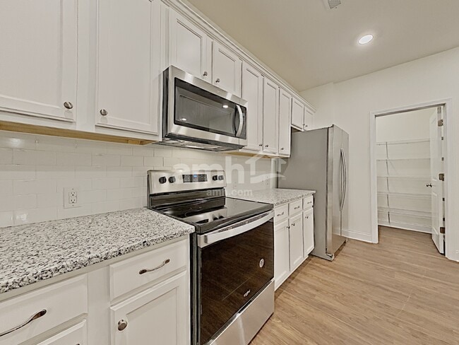 Photo - 119 Everett Park Dr