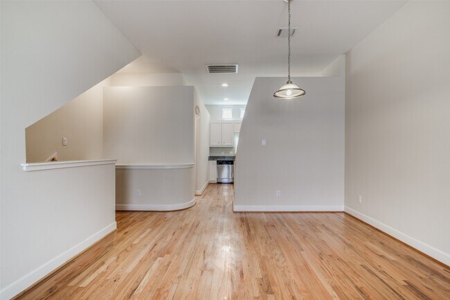 Photo - 2710 Hullsmith Dr Unit 401