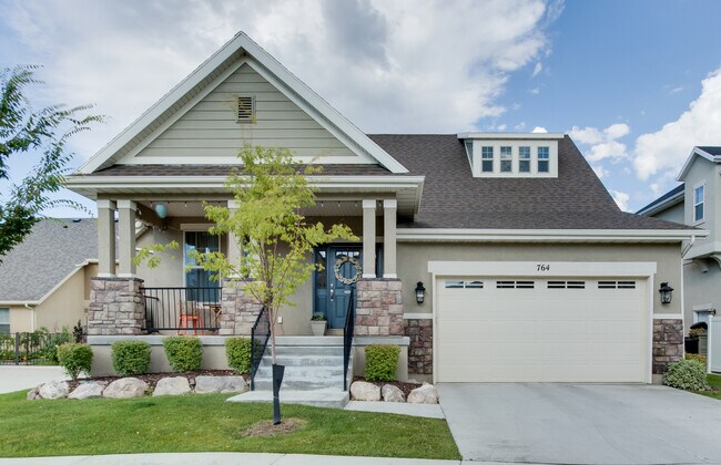 Mapleton Home - Mapleton Home