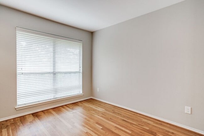 Photo - 4616 W Lovers Ln Unit #210