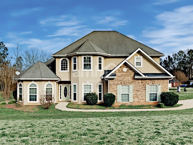 Building Photo - 901 Vandiver Ct