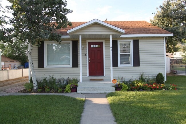 Beautiful 3 Bedroom Home in Orem! - Beautiful 3 Bedroom Home in Orem!