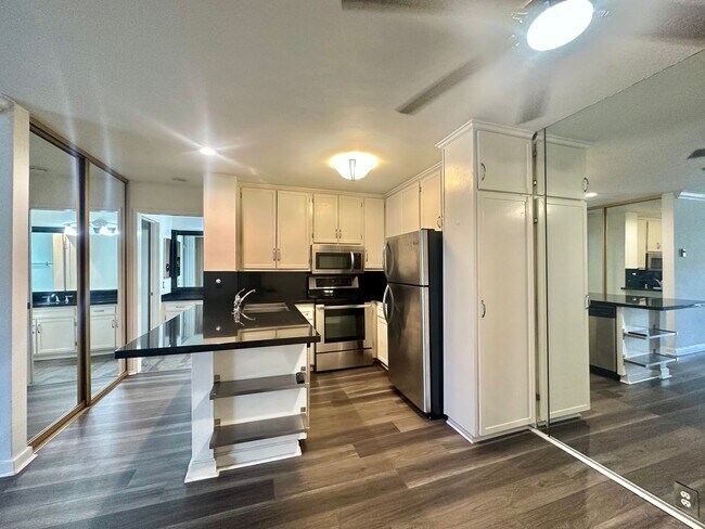 Newly Renovated Pacific Beach Condo Pool S... - Newly Renovated Pacific Beach Condo Pool S... Unit 219