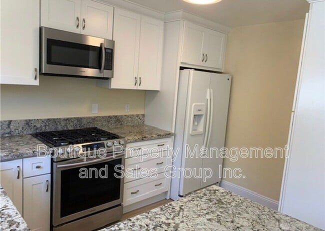 Photo - 2336 Minuteman Way